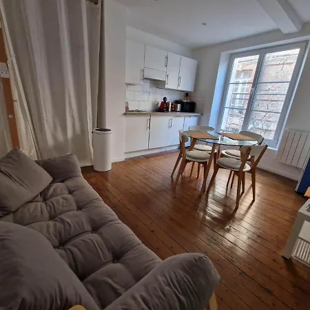 Le Voilier Apartment *
